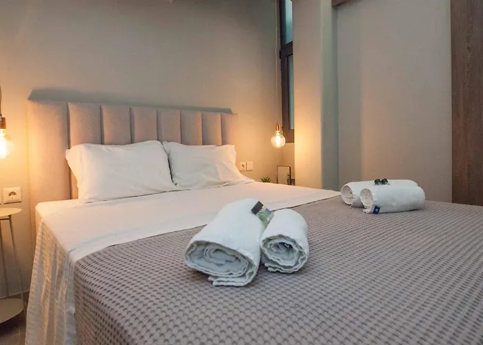 Elegant Rooms Athens